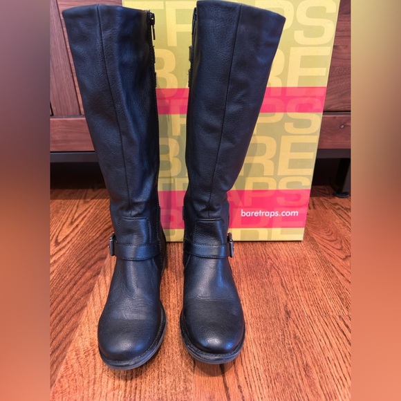 Baretraps Stylish Boots - Picture 2 of 6